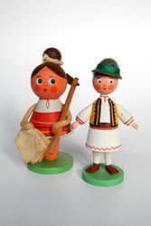 Picture of Romania 2 Peasant Dolls