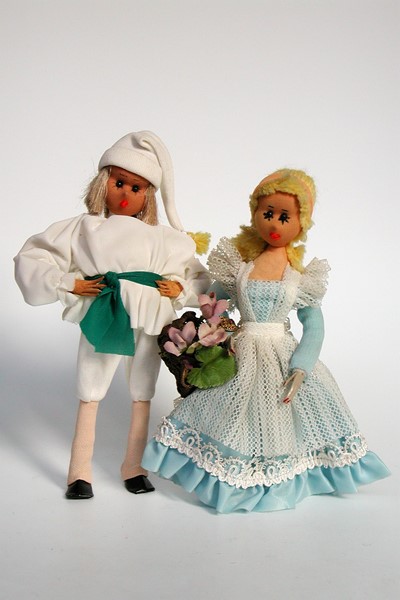 Picture of Germany Dolls Pair White