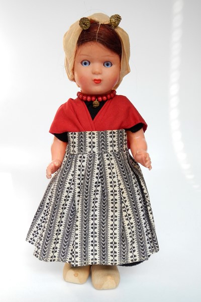 Picture of Netherlands Doll Arnemuiden